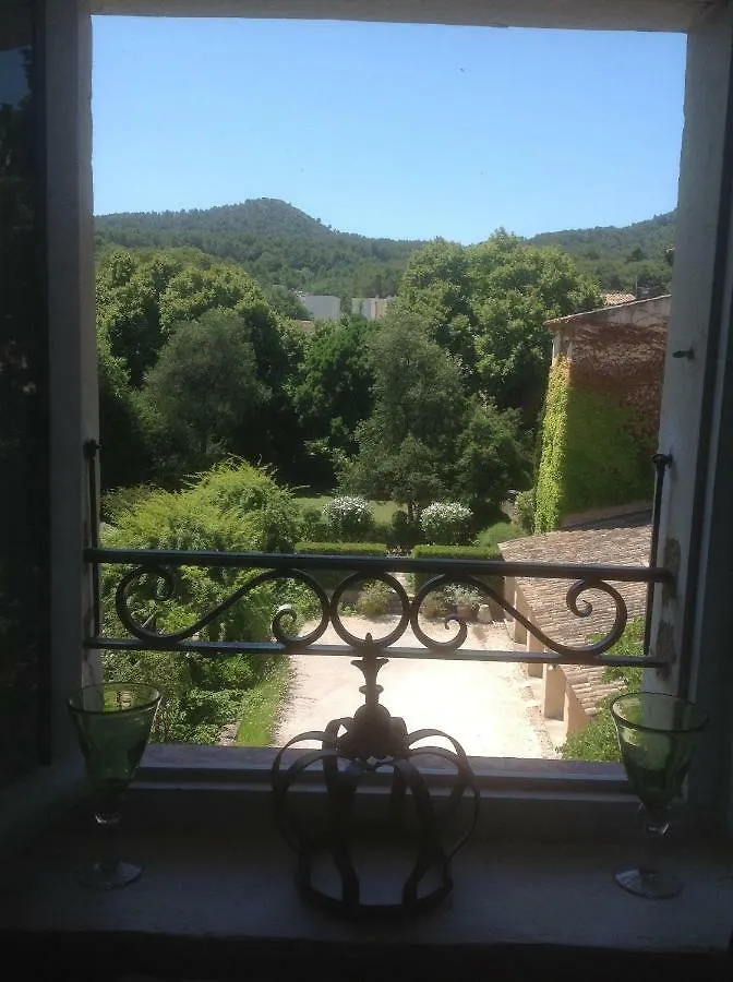 Bed and Breakfast Le petit Figuier à La Roque-d'Antheron 5*,  France