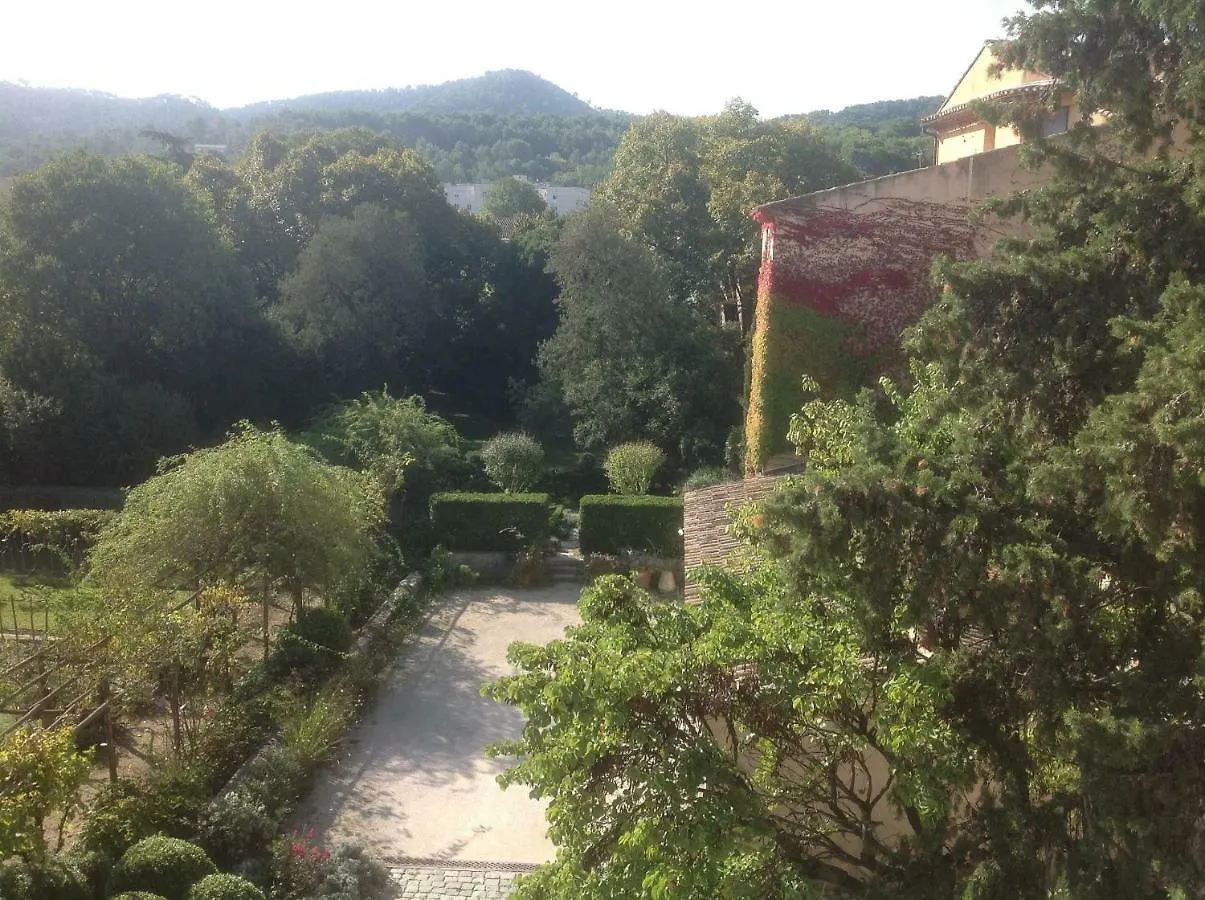 Bed and Breakfast Le petit Figuier à La Roque-d'Antheron 5*,  France