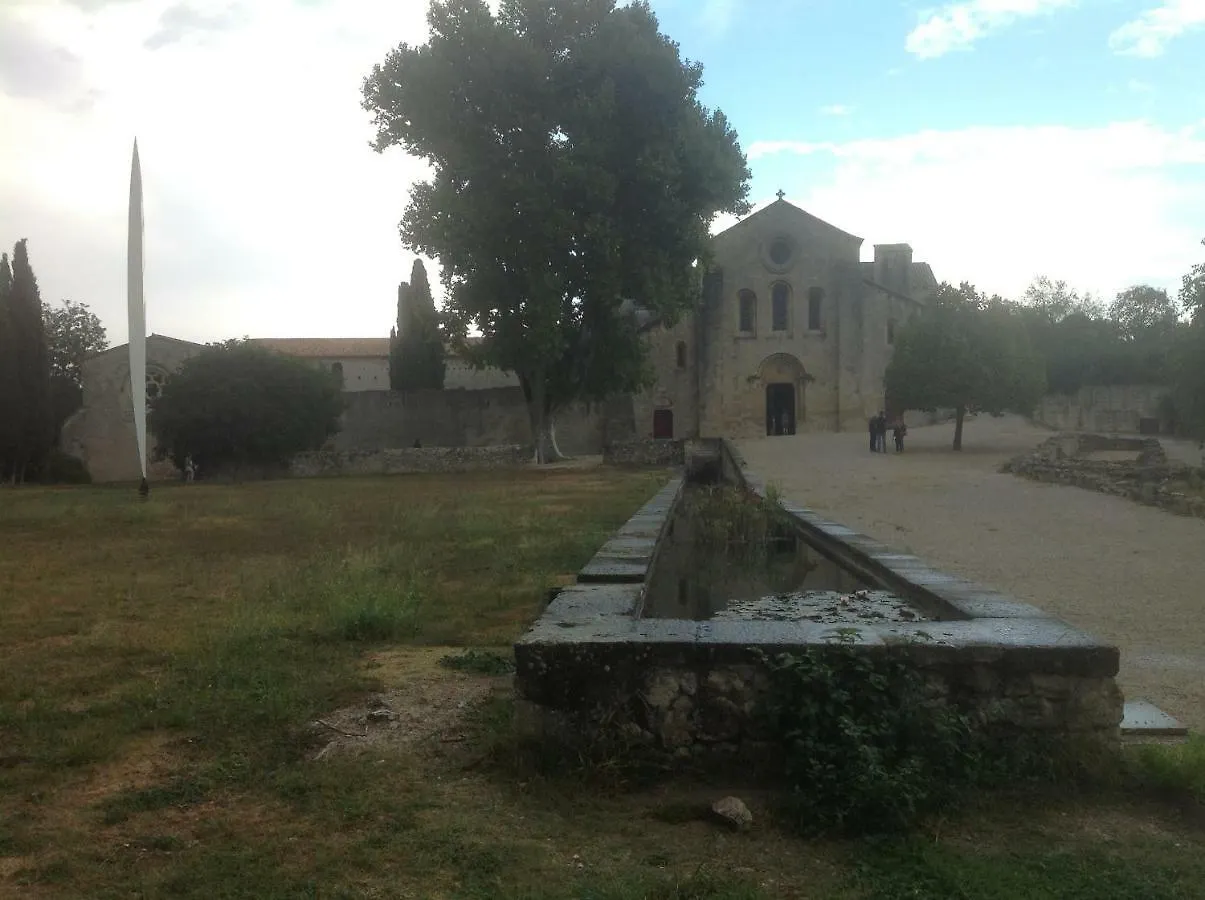 Le Petit Figuier Bed & Breakfast La Roque-d'Antheron 5*,  France