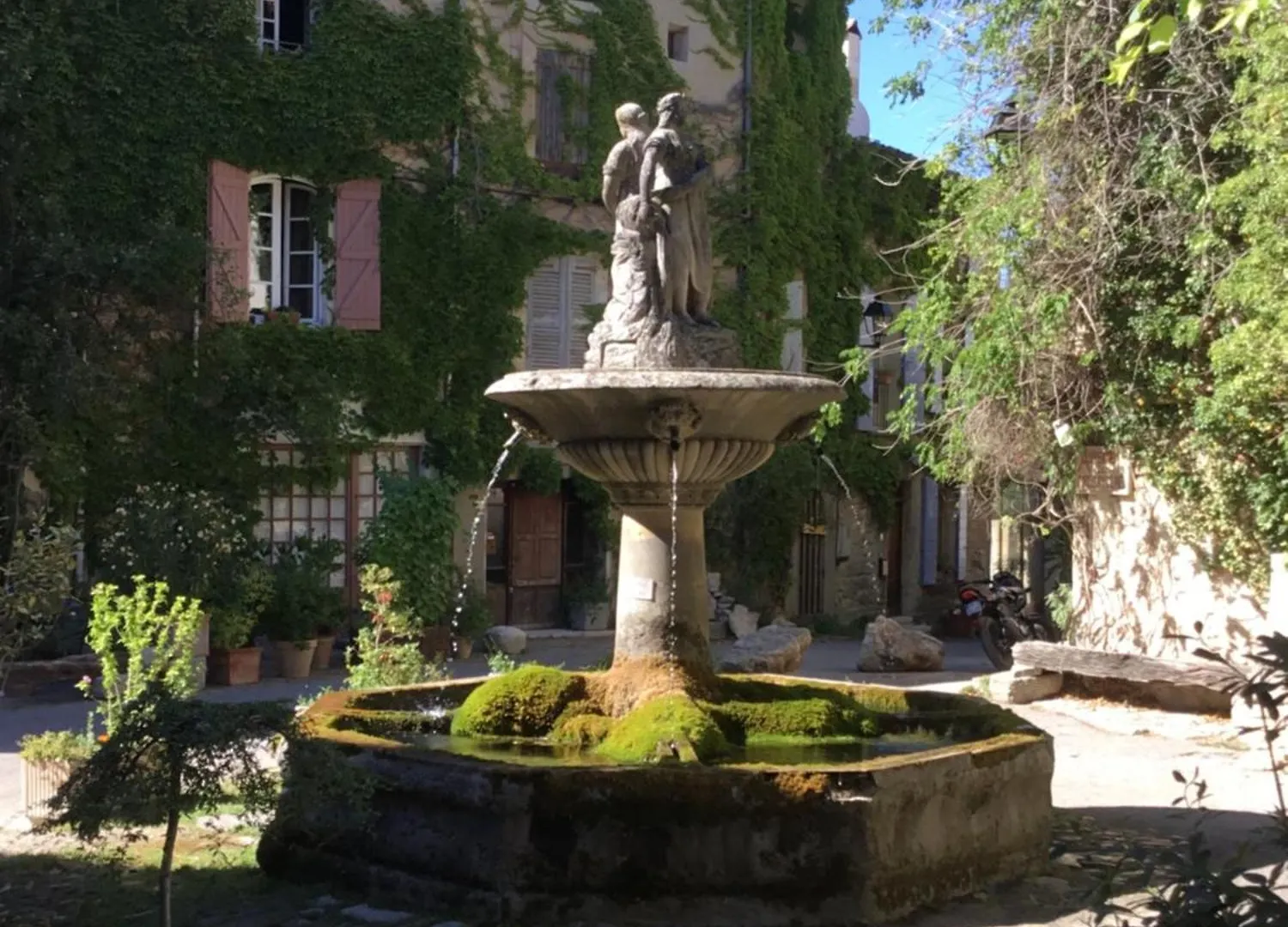 Bed & Breakfast Bed and Breakfast Le Petit Figuier La Roque-d'Antheron